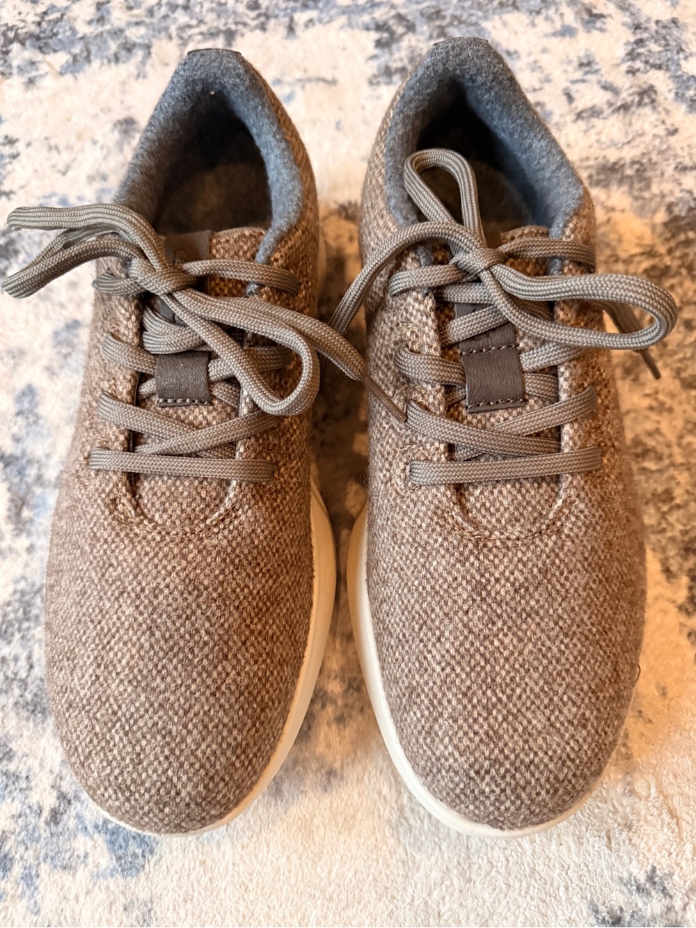 Allbirds women’s wool sneakers in Taupe Brown size 10 like new.